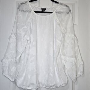 B STITCH COLLECTION XL White Floral Blouse